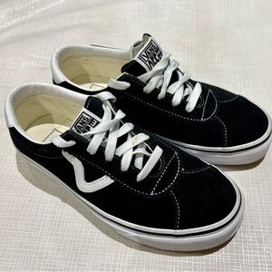 Vans Off the Wall Sz Men’s 5.5 Women’s Sz 7 Black Suede White Leather Sneakers